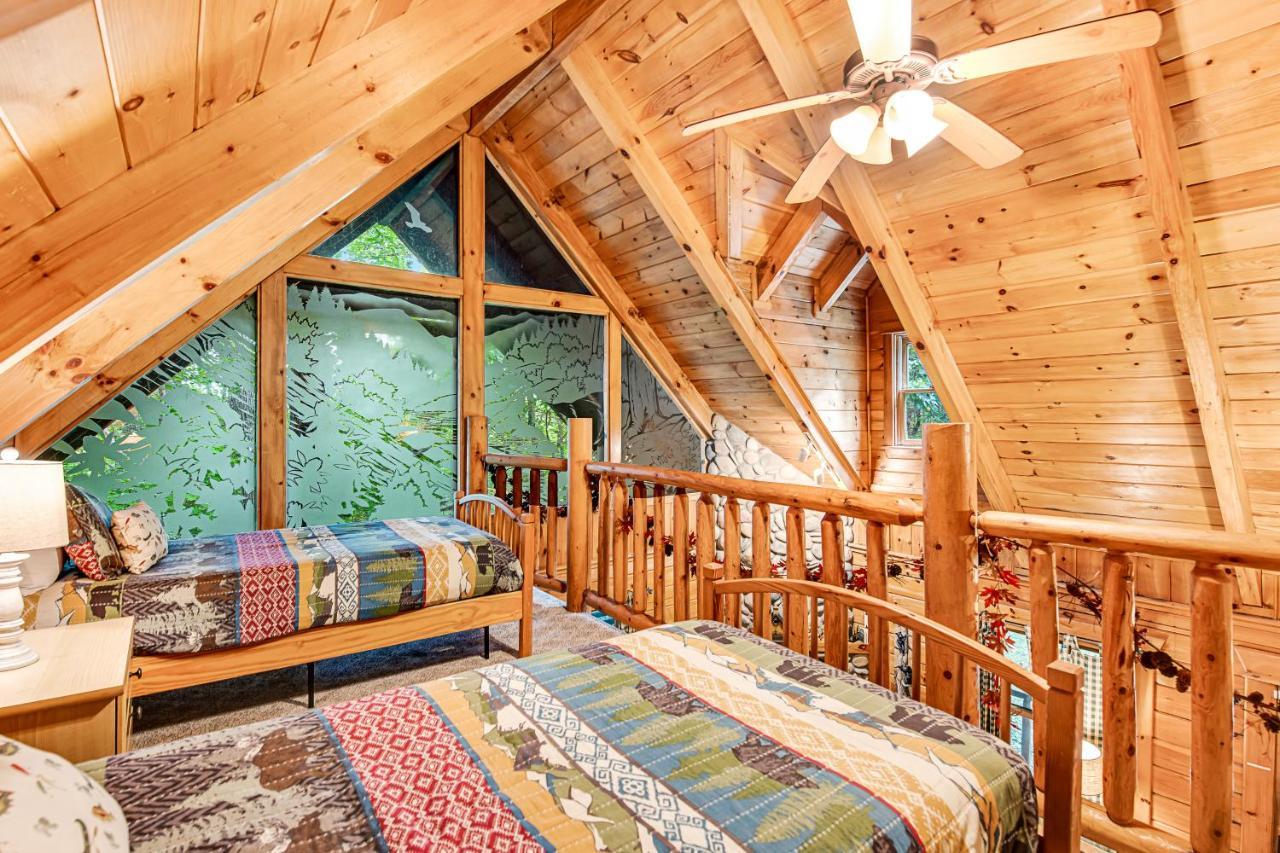 Bear Pleasures Villa Gatlinburg Exterior photo